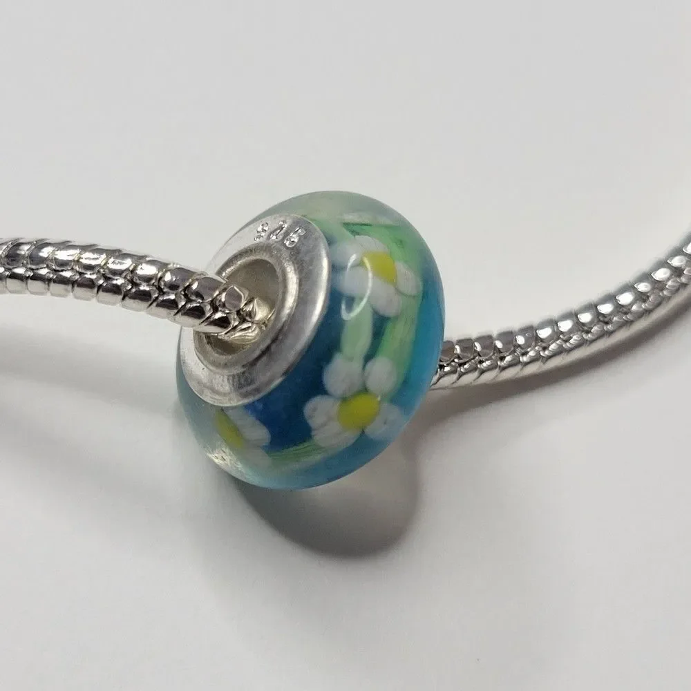 NWT For Pandora Charm Bracelet 925 Sterling Silver Murano Glass White Daisy Bead